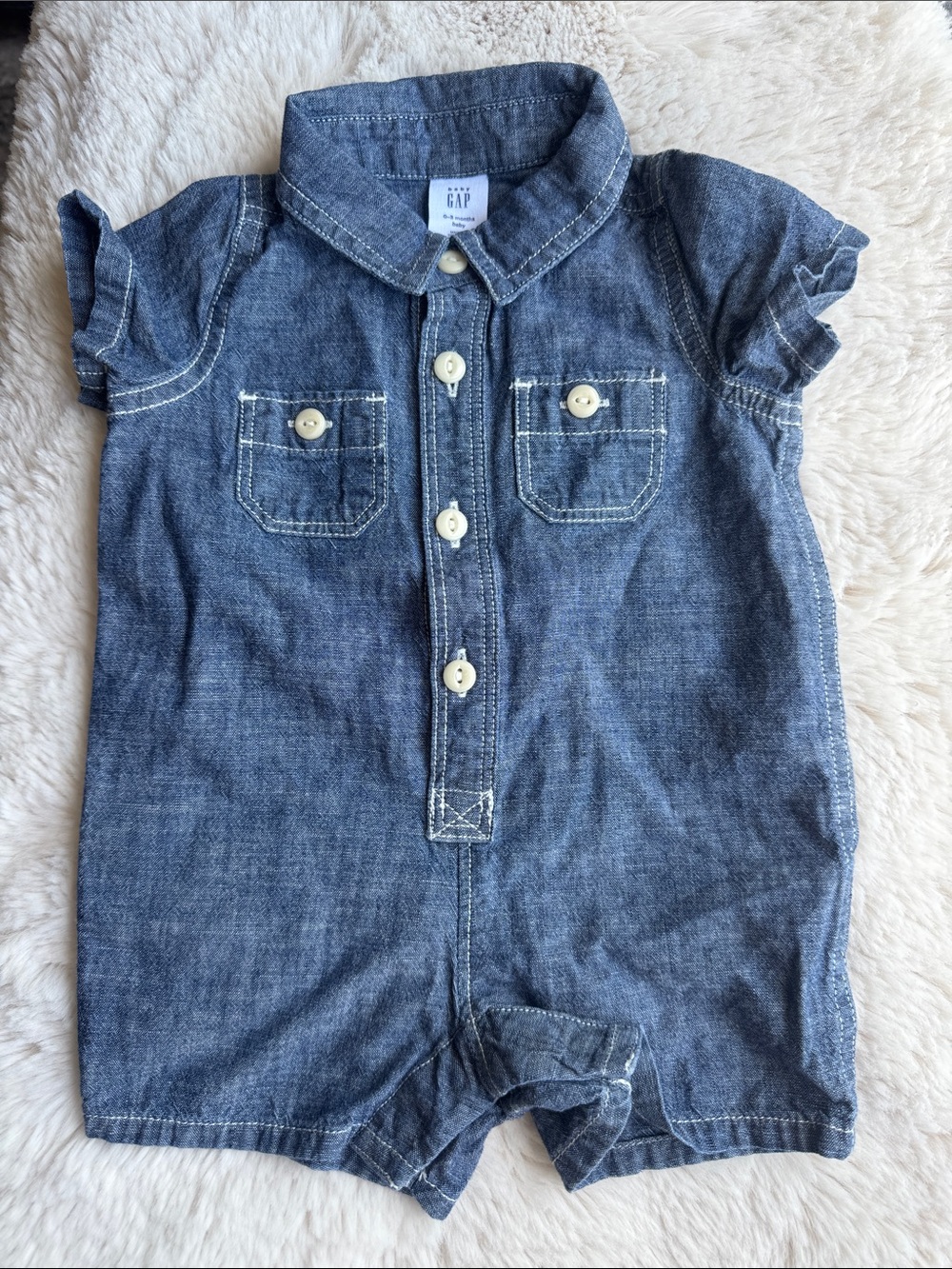 Baby GAP 0-3mos Denim-Look Button Romper - Blue